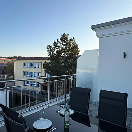 Modernes Serviced - Penthouse View