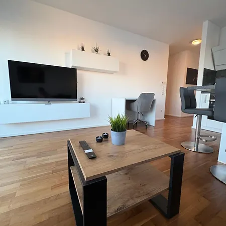 شقة Modernes Serviced - Penthouse View