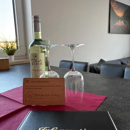 Apartment Modernes Serviced - Penthouse View Noerdlingen