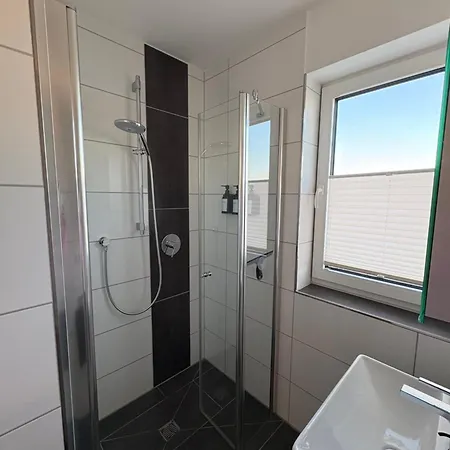 Modernes Serviced - Penthouse View Noerdlingen