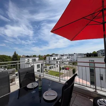Modernes Serviced - Penthouse View * Noerdlingen