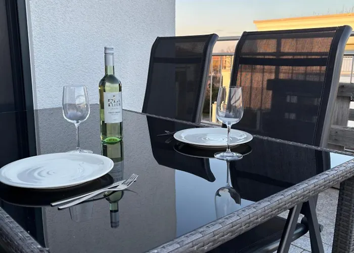 Modernes Serviced - Penthouse View דירה *